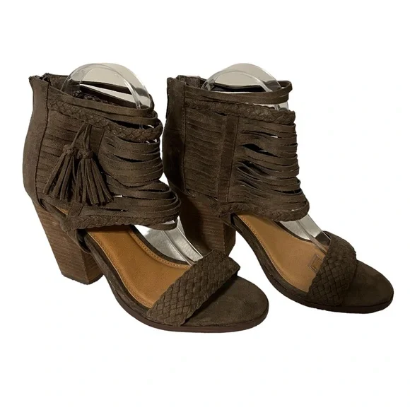 Not Rated taupe strappy tassel heel 8 - Picture 1 of 7